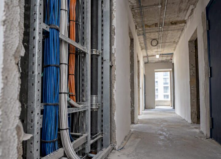 PropTech Connectivity: Building the Network Under Smart Property - Re-solution Structured cabling inside a residential building riser